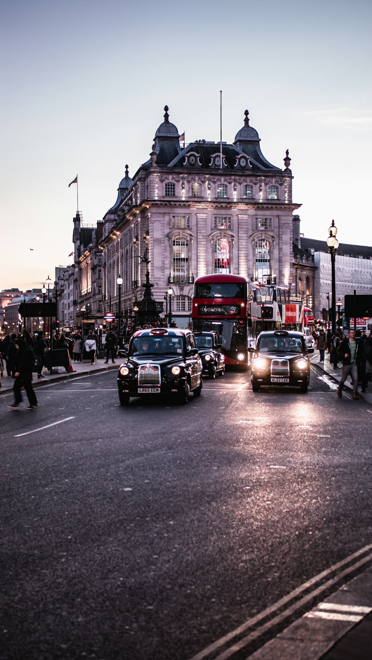 Best London Airports and How to Reach Them